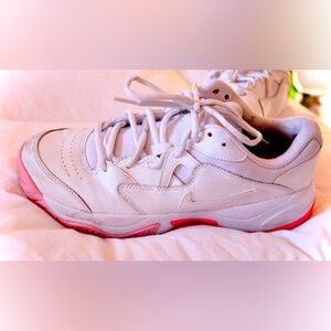 Nike Court Lite 2 Tennis Shoes